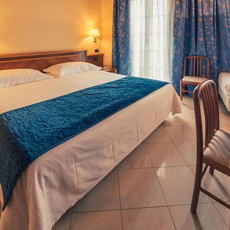 Hotel Bettina Mergozzo Extérieur photo