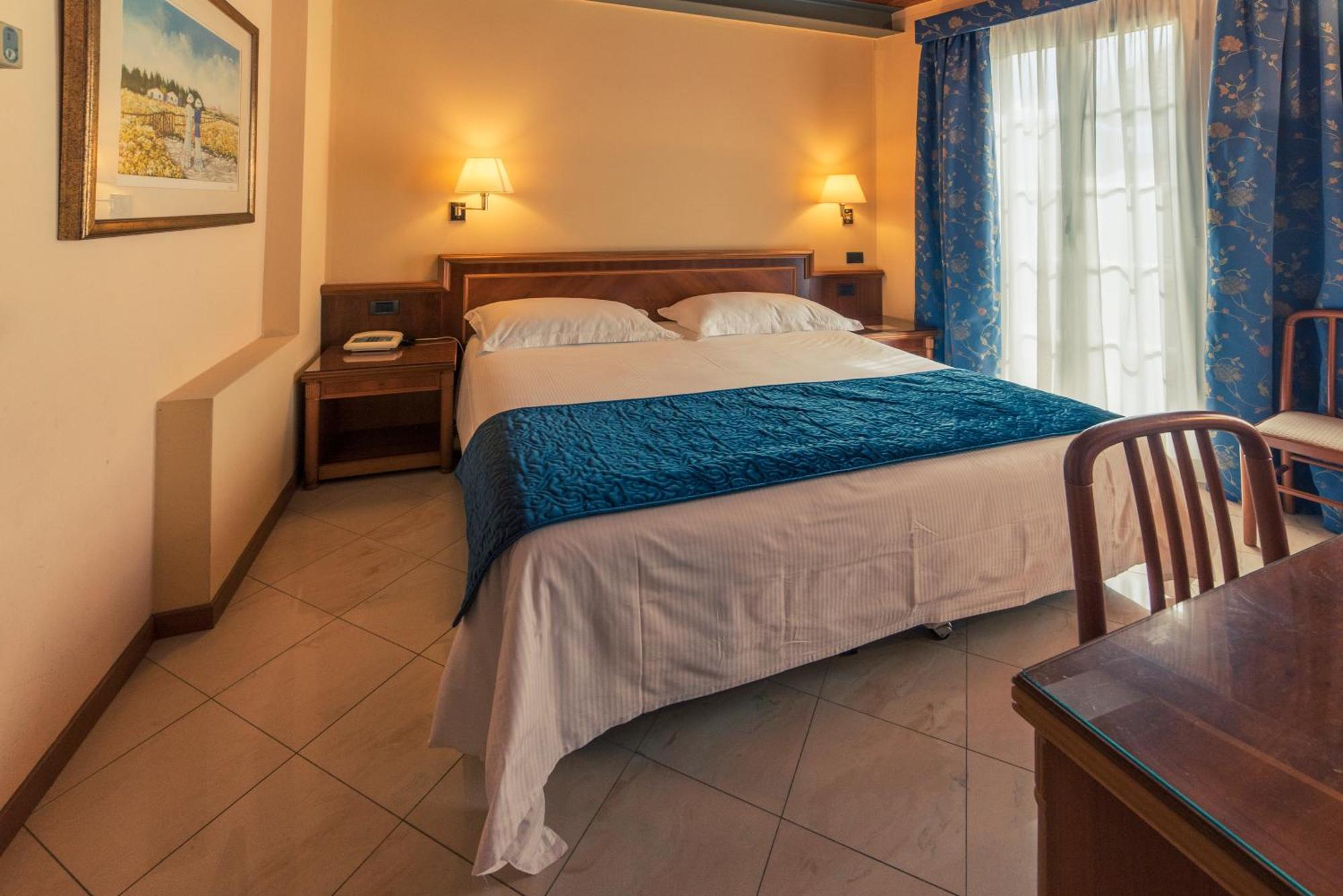 Hotel Bettina Mergozzo Extérieur photo